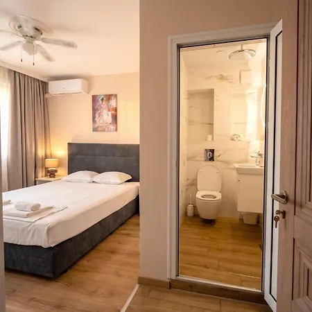 Guestrooms Zoya 4*